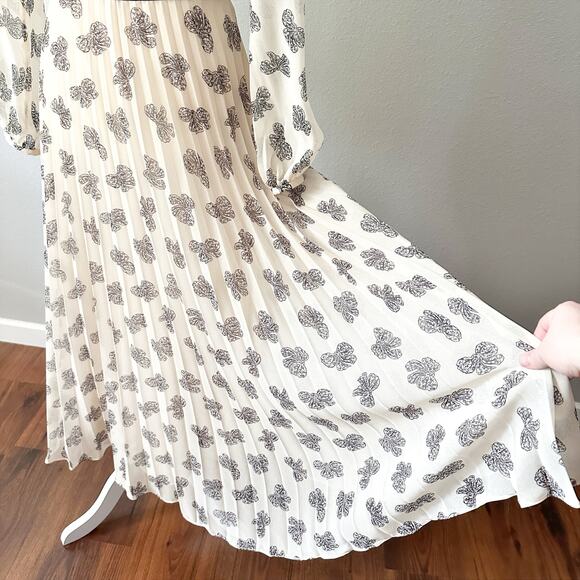 NWOT Saloni Denise Bow Print Silk Midi Dress Cream & Black Women's Size 2 - Picture 5 of 15